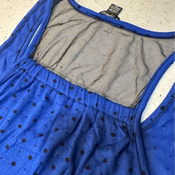 NWOT Guess brand tank w many details - Picture 5 of 13